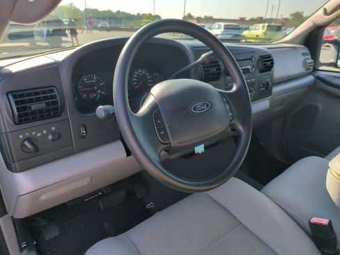 Used 2006 Ford F250 XLT AWD/4WD image 15