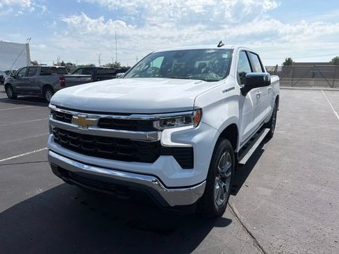 Certified 2026 Chevrolet Silverado 1500 LT AWD/4WD image 2