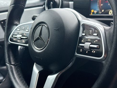 Used 2020 Mercedes-Benz CLA 250 image 32