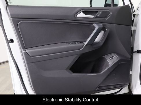 Used 2019 Volkswagen Tiguan SEL image 14