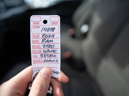 Used 2024 RAM 2500 Laramie AWD/4WD image 17