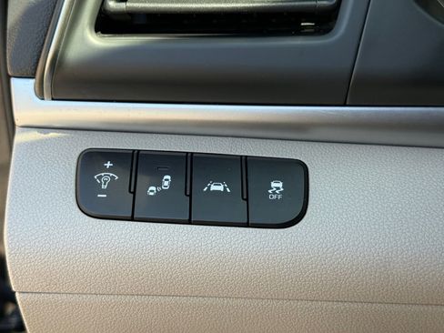 Used 2019 Hyundai Elantra Value Edition FWD image 20