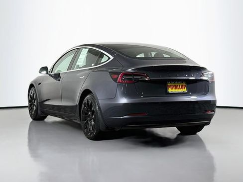 Used 2018 Tesla Model 3 Long Range RWD image 5