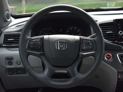 New 2026 Honda Ridgeline RTL image 16