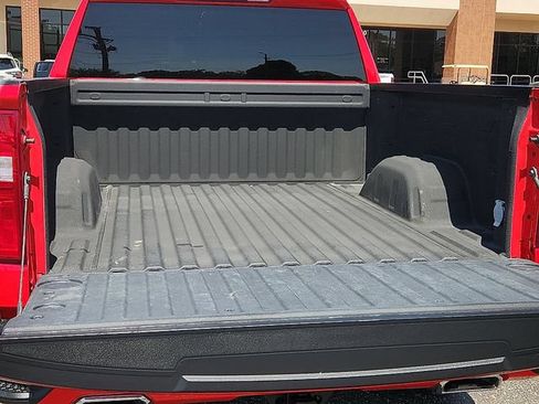 Used 2022 Chevrolet Silverado 1500 RST w/ Z71 Off-Road Package AWD/4WD image 11