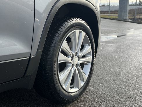 Used 2020 Chevrolet Trax Premier image 11