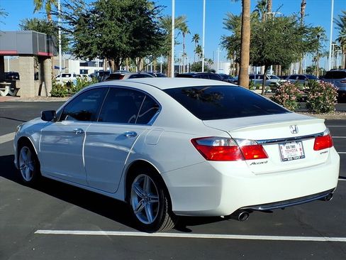 Used 2015 Honda Accord Sport image 10