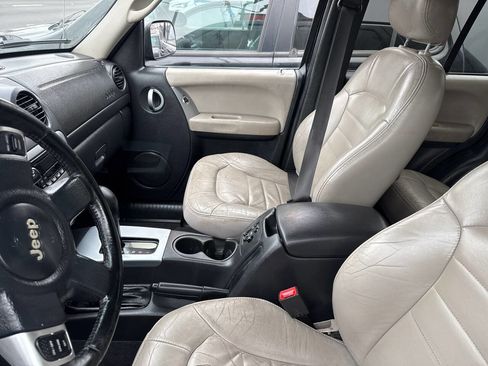 Used 2002 Jeep Liberty Limited image 6