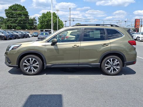 Used 2022 Subaru Forester Limited w/ Popular Package #2 AWD/4WD image 8