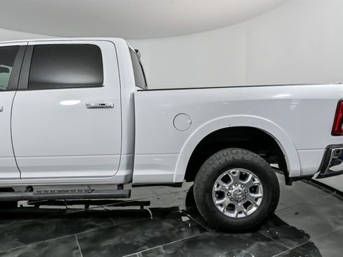 Used 2020 RAM 3500 Laramie AWD/4WD image 7