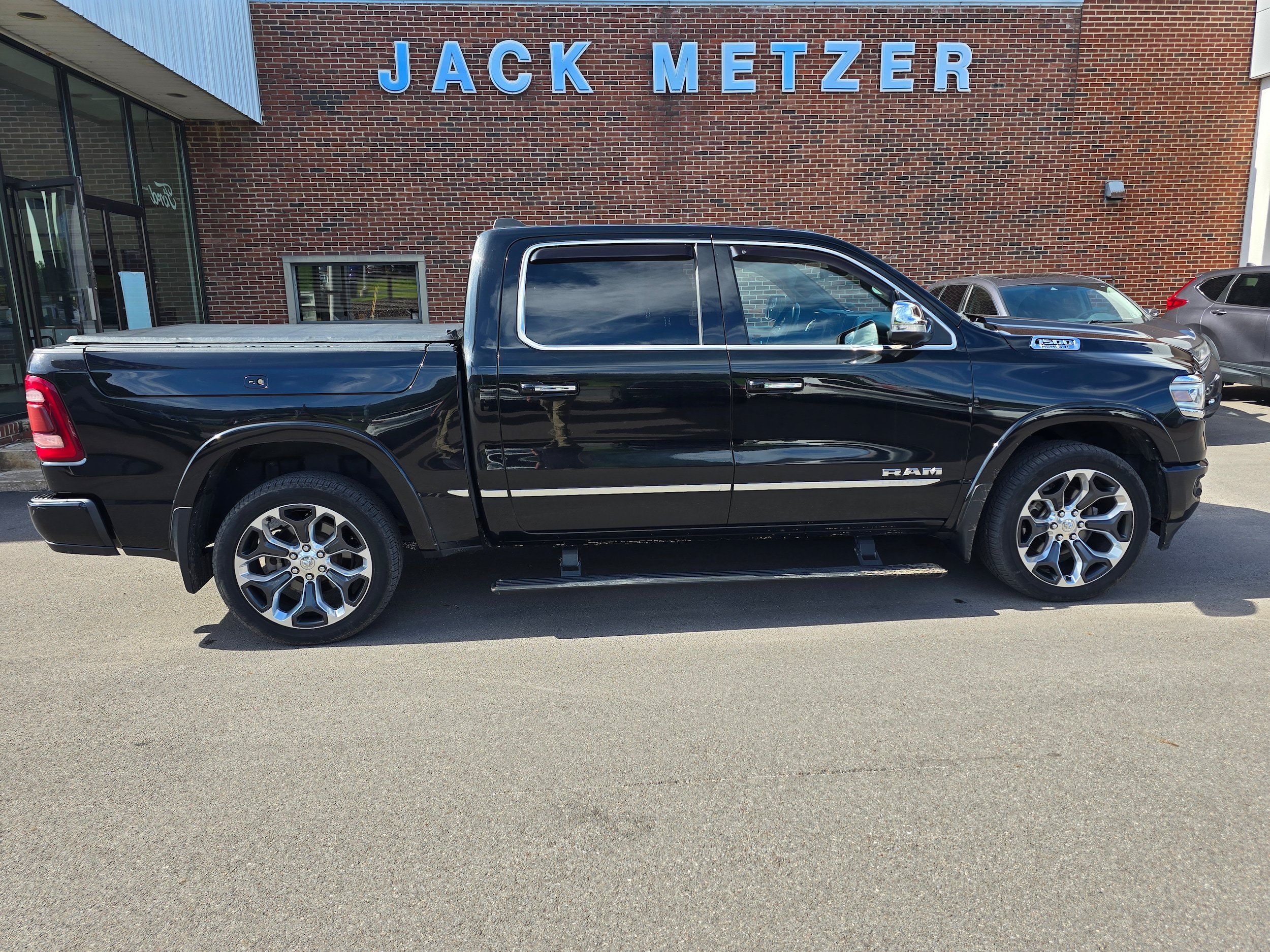 Used 2020 RAM 1500 Limited AWD/4WD image 8