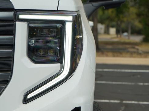 New 2026 GMC Sierra 1500 AT4 w/ AT4 Premium Package image 2