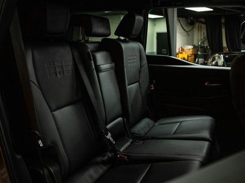 Used 2024 Lexus GX 550 image 12