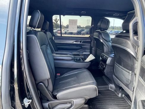 Used 2023 Jeep Grand Wagoneer Series II AWD/4WD image 49