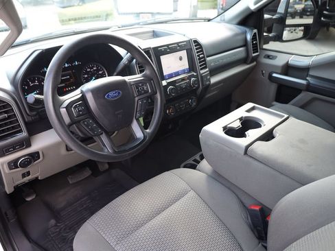 Used 2020 Ford F350 XLT w/ XLT Premium Package AWD/4WD image 12