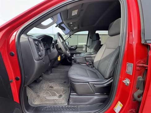 Used 2019 Chevrolet Silverado 1500 Custom Trail Boss w/ Custom Convenience Package image 8