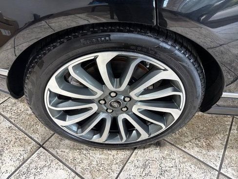 Used 2019 Land Rover Range Rover Autobiography image 27
