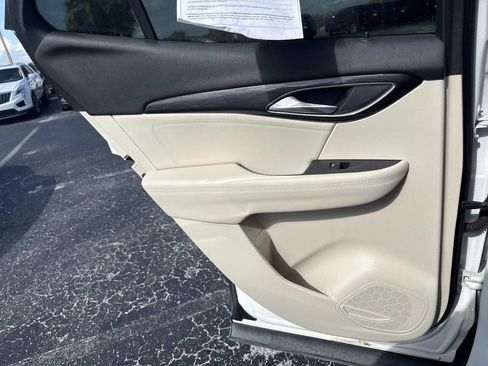 Used 2021 Buick Envision Essence FWD image 13