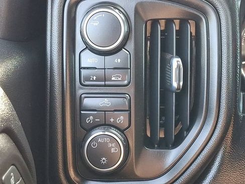 Used 2020 Chevrolet Silverado 1500 Custom w/ Custom Value Package AWD/4WD image 23