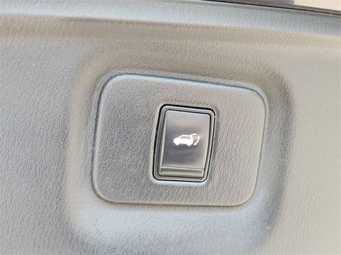 Used 2019 INFINITI QX60 Luxe w/ Essential Package image 29