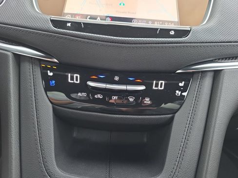 New 2026 Cadillac XT5 Sportv w/ LPO, Floor Liner Package AWD/4WD image 28