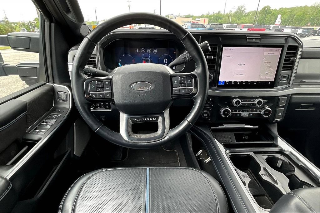 Used 2025 Ford F450 Platinum AWD/4WD image 7