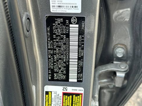Used 2025 Toyota Camry SE FWD image 27