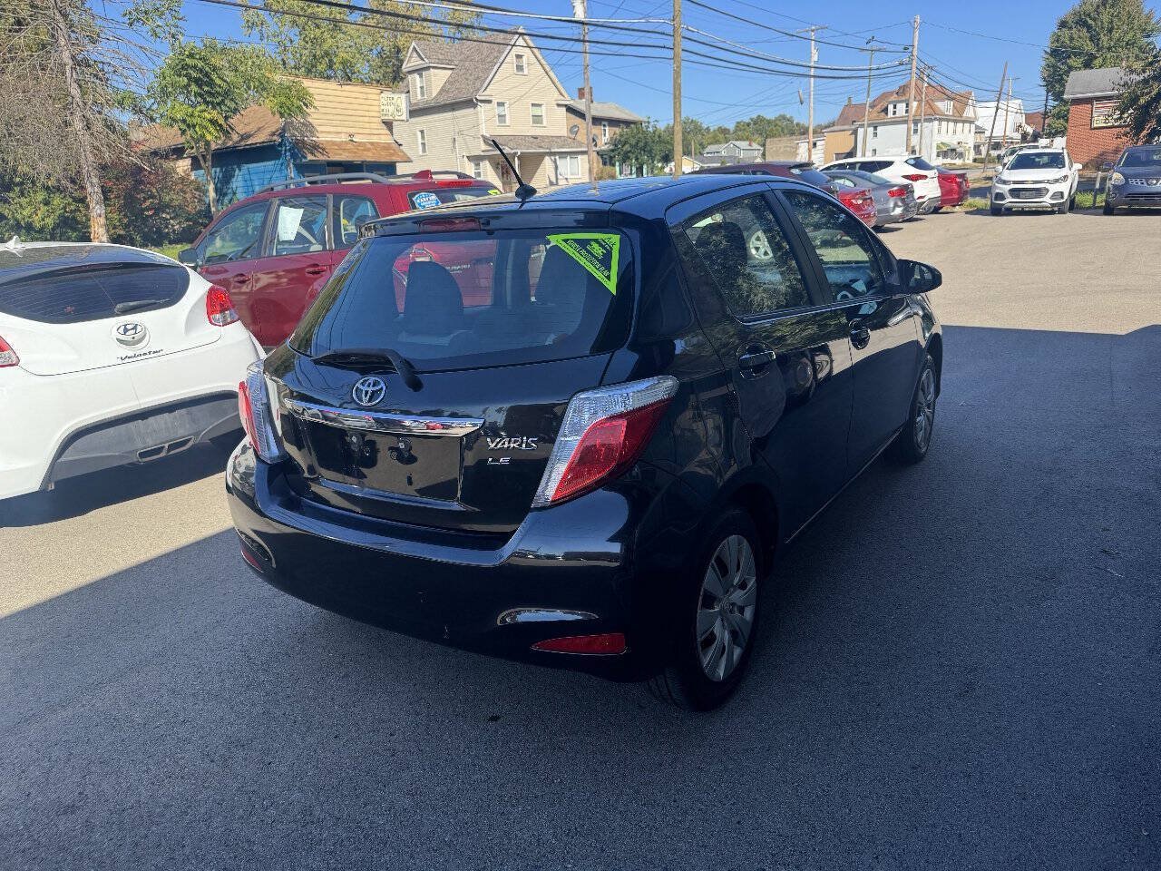 Used 2012 Toyota Yaris LE FWD image 5