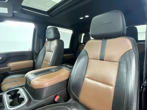 Used 2022 Chevrolet Silverado 2500 High Country w/ Z71 Off-Road Package AWD/4WD image 6