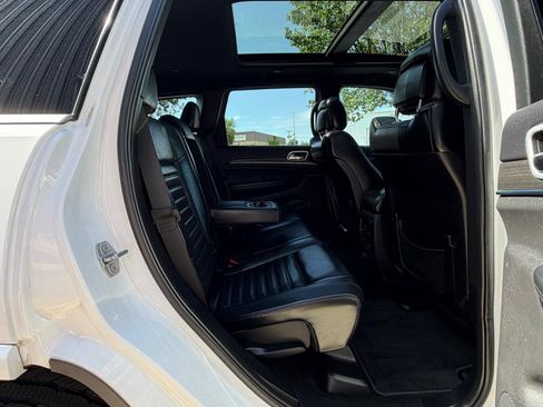 Used 2018 Jeep Grand Cherokee Limited AWD/4WD image 29