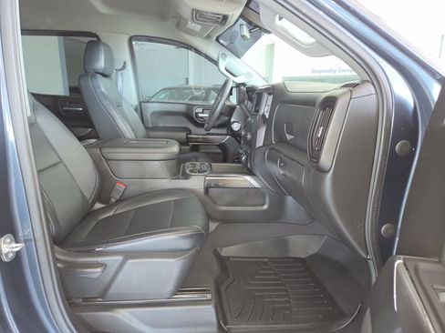 Used 2020 Chevrolet Silverado 1500 Custom Trail Boss w/ Custom Convenience Package AWD/4WD image 32