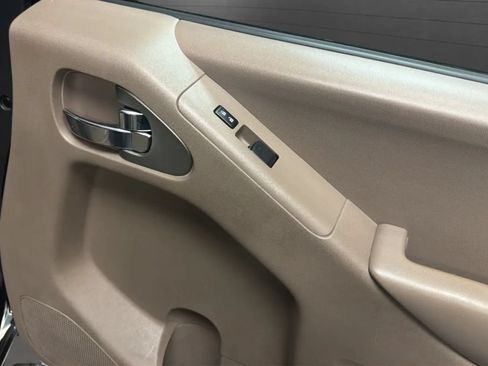 Used 2016 Nissan Frontier SV RWD image 17