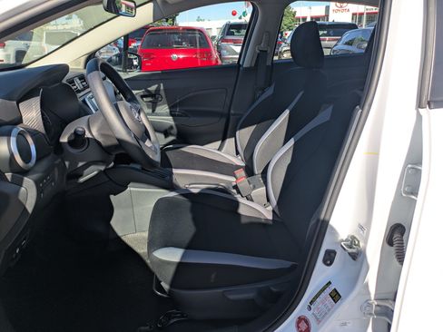 Used 2025 Nissan Versa S w/ Trunk Package FWD image 17