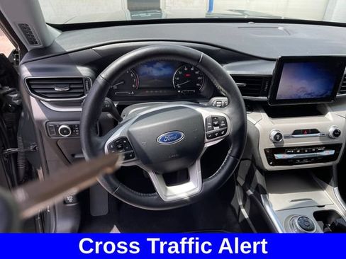 Used 2024 Ford Explorer XLT w/ Equipment Group 202A AWD/4WD image 13