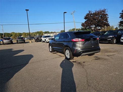 Certified 2022 Ford Edge SEL w/ Convenience Package image 7
