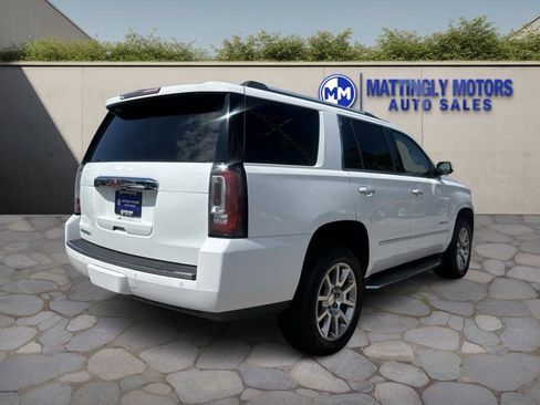 Used 2018 GMC Yukon Denali image 3