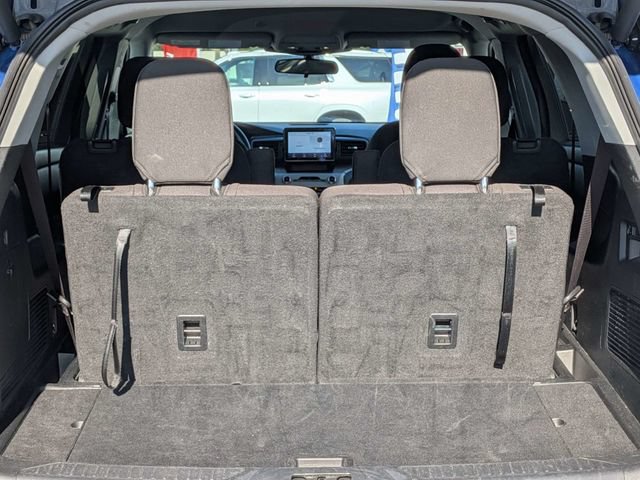 Used 2023 Ford Explorer XLT RWD image 13