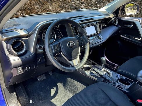 Used 2014 Toyota RAV4 XLE image 13