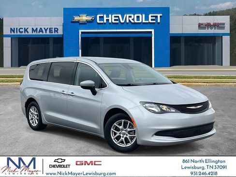 Used 2023 Chrysler Voyager LX FWD image 1