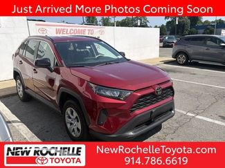 Used 2021 Toyota RAV4 LE AWD/4WD video 1