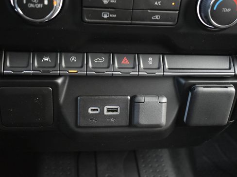 New 2026 Chevrolet Silverado 1500 Custom image 31