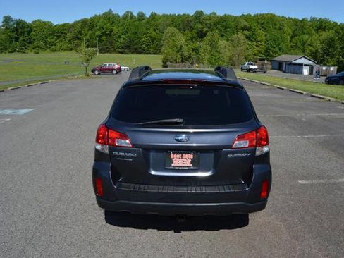 Used 2010 Subaru Outback 2.5i Premium w/ Protection Package 1A image 10