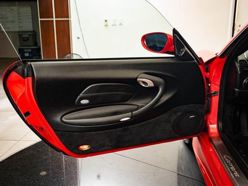 Used 2004 Porsche 911 Carrera image 29