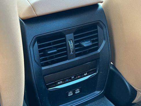 Used 2023 BMW i4 eDrive35 w/ Premium Package image 13