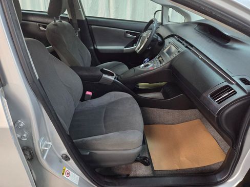 Used 2013 Toyota Prius Two FWD image 13