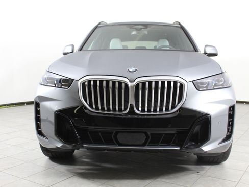 New 2026 BMW X5 xDrive40i w/ M Sport Package image 6