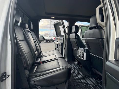 Used 2019 Ford F350 Lariat image 34