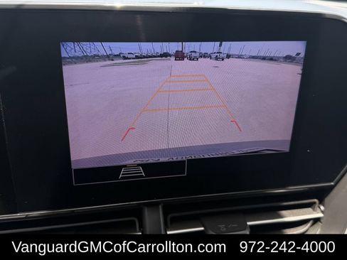 Used 2024 Chevrolet Trax RS FWD image 18