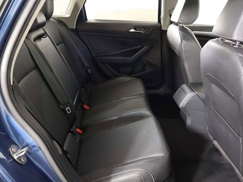 Used 2019 Volkswagen Jetta SE FWD image 34