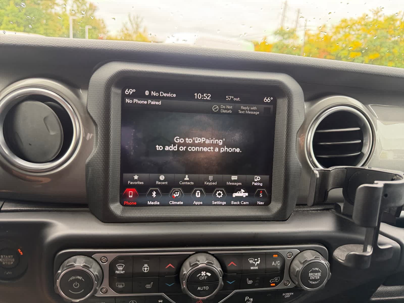 Used 2020 Jeep Gladiator Overland AWD/4WD image 23